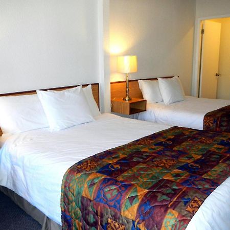 Mayfair Motel Βικτώρια Εξωτερικό φωτογραφία