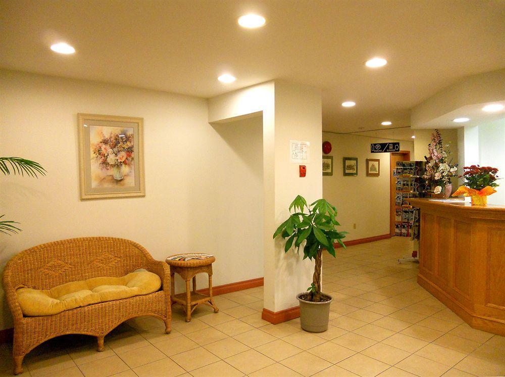 Mayfair Motel Βικτώρια Εξωτερικό φωτογραφία