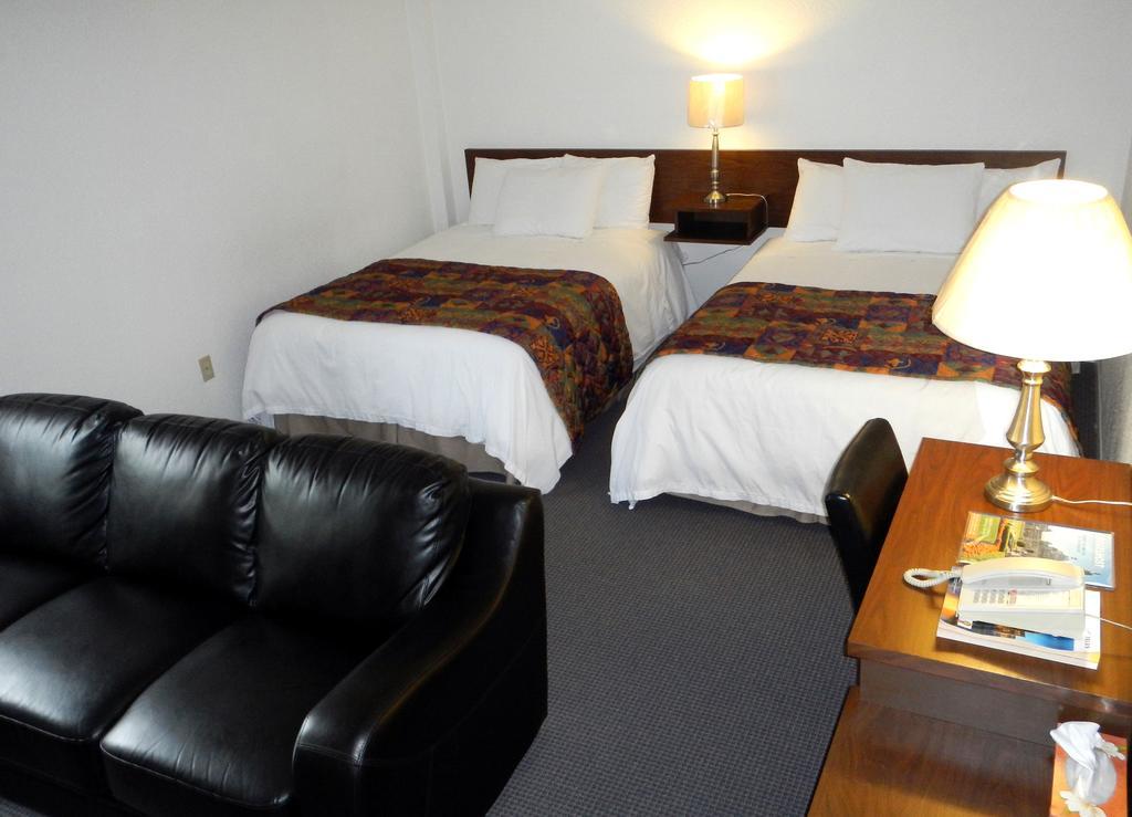 Mayfair Motel Βικτώρια Εξωτερικό φωτογραφία