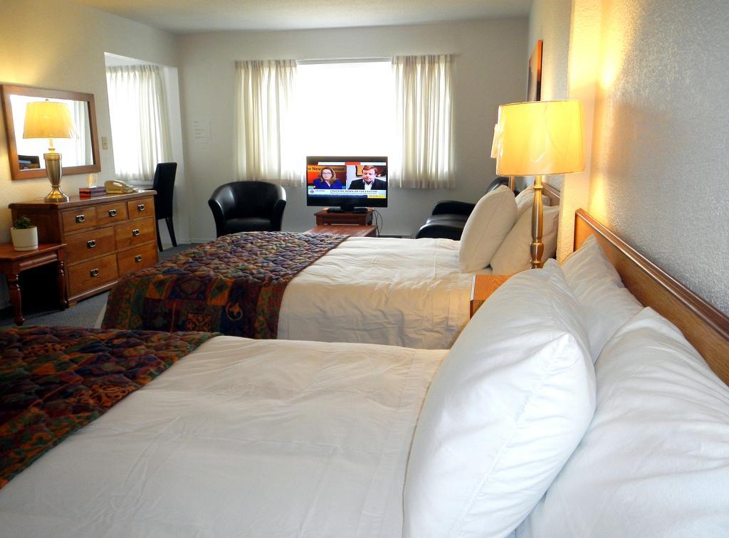 Mayfair Motel Βικτώρια Εξωτερικό φωτογραφία