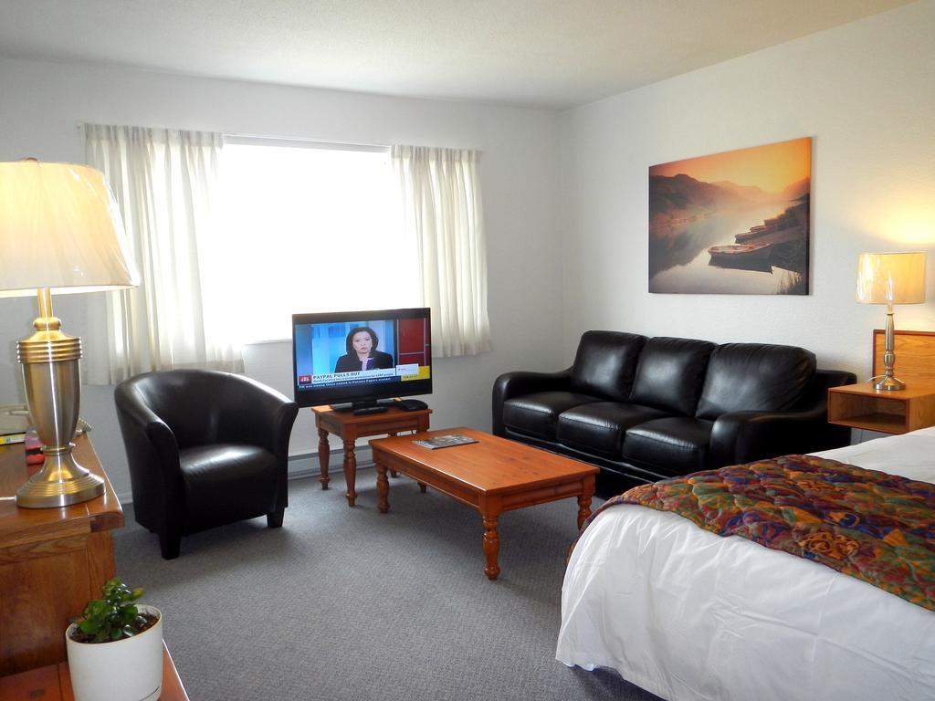 Mayfair Motel Βικτώρια Εξωτερικό φωτογραφία