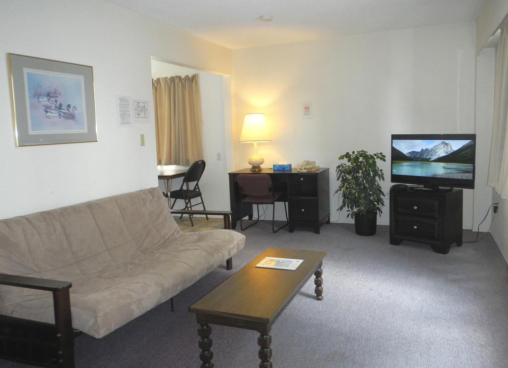 Mayfair Motel Βικτώρια Εξωτερικό φωτογραφία