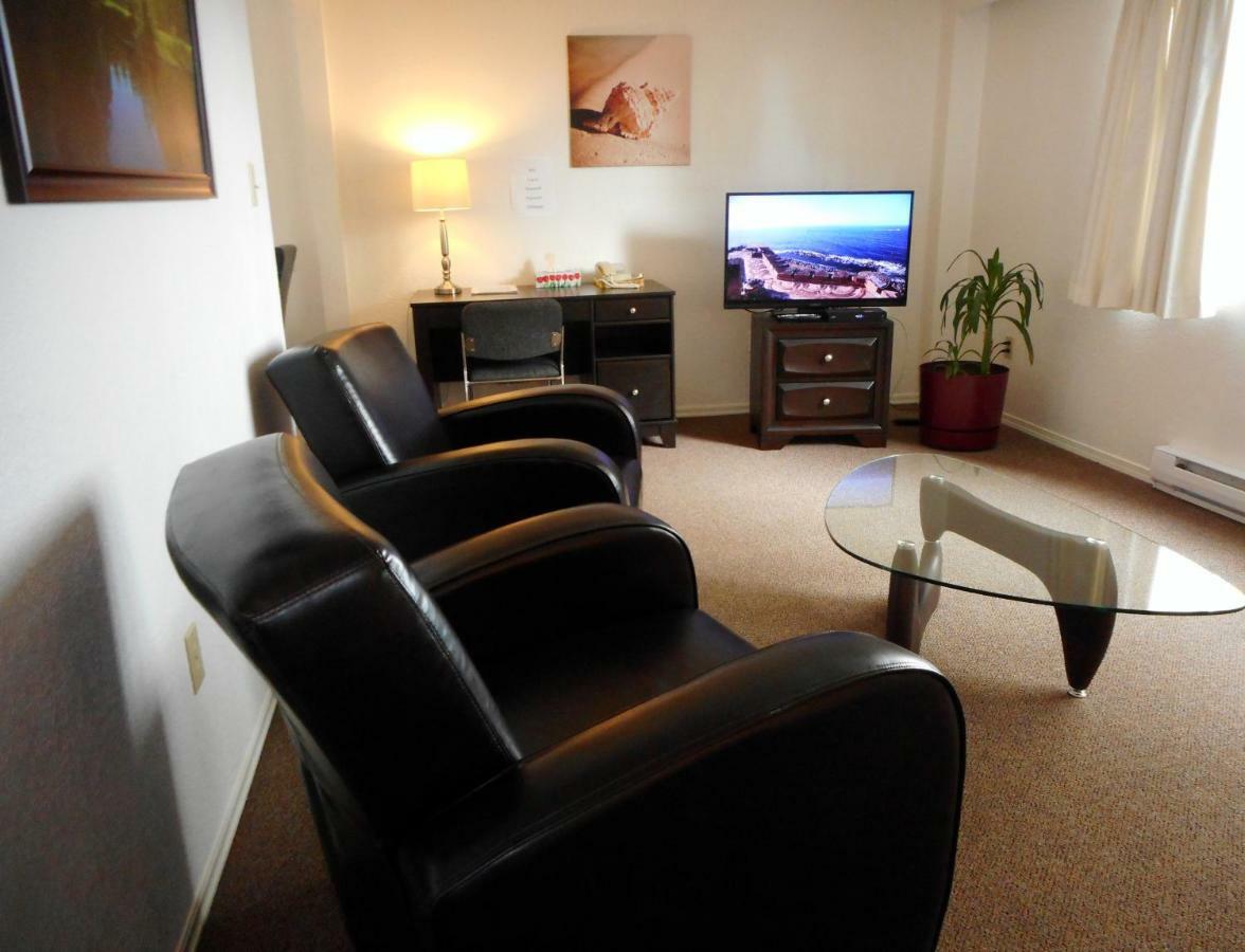 Mayfair Motel Βικτώρια Εξωτερικό φωτογραφία