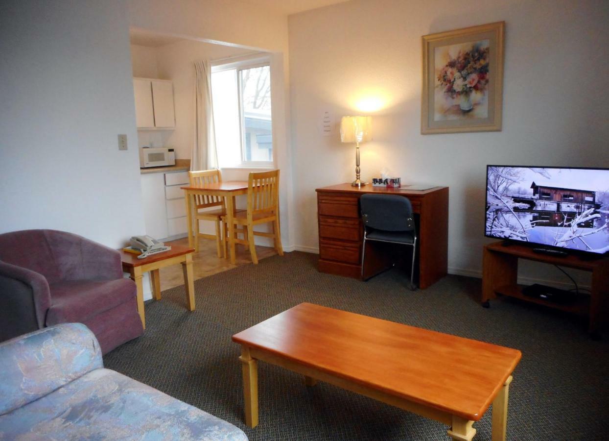 Mayfair Motel Βικτώρια Εξωτερικό φωτογραφία
