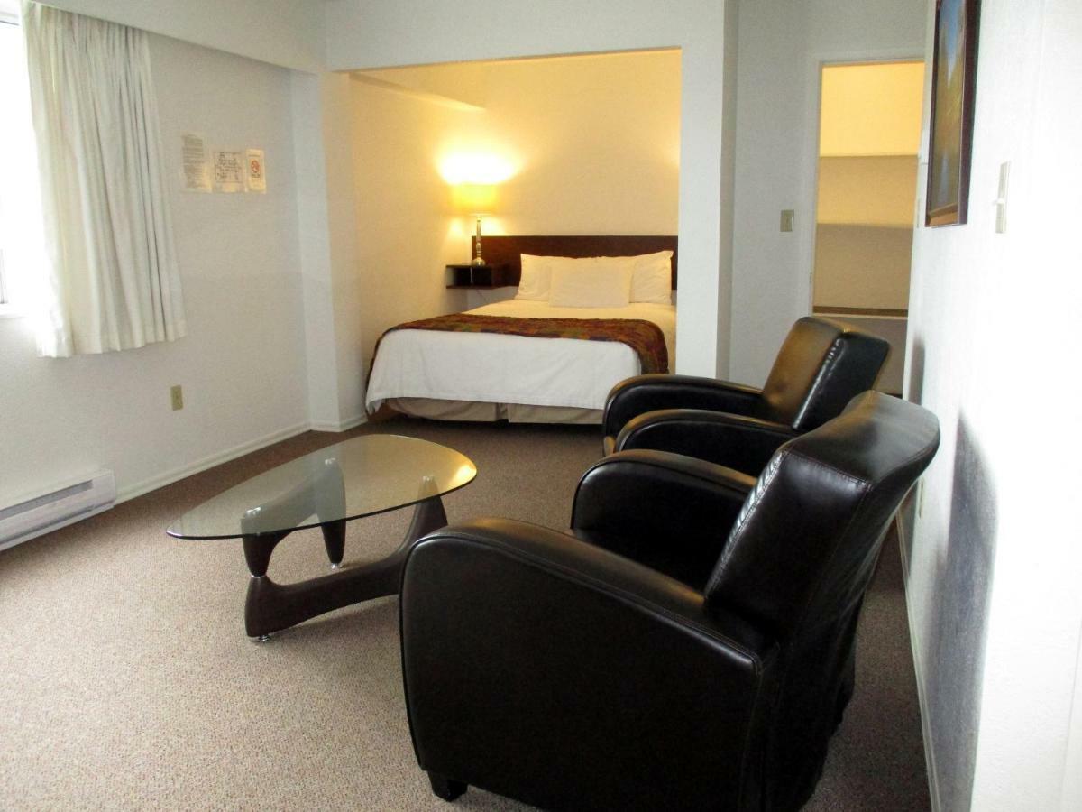 Mayfair Motel Βικτώρια Εξωτερικό φωτογραφία